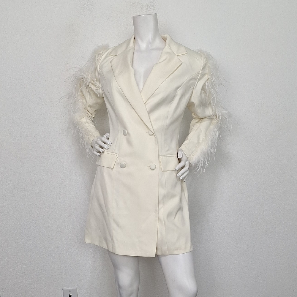 Nasty Gal NEW Cream Coquette Feather Sleeve Double Breasted Blazer Dress Size 8